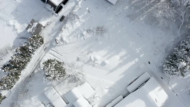 日本新泻山上的雪景视频素材