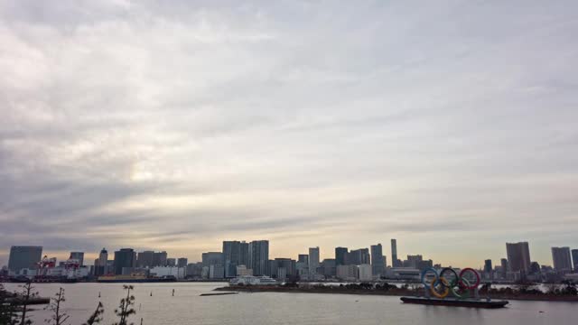 从东京港区台场看东京湾视频素材