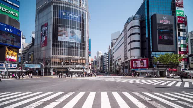 穿过街道的人群东京日本视频素材