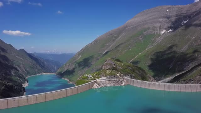 卡普伦高山水库的空中全景图Mooserboden Stausee和Wasserfallboden在Hohe Tauern，萨尔茨堡土地，奥地利。视频素材