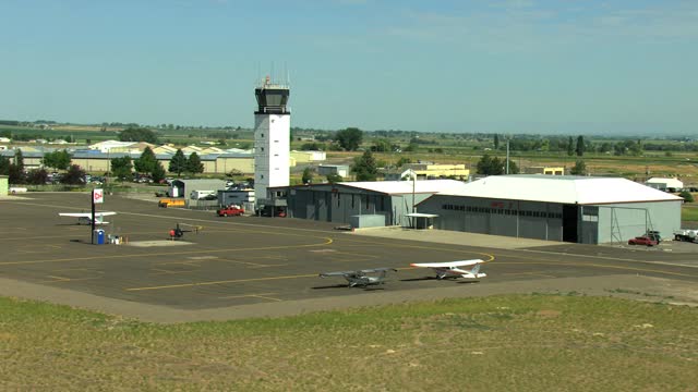 美国爱达荷航空机场商务塔飞机旅行视频素材