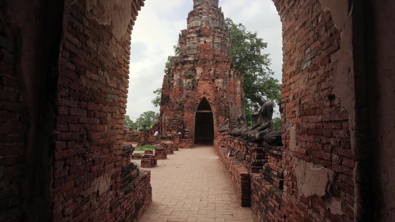 大城府大城府历史公园的寺庙，泰国大城府著名的寺庙之一。联合国教科文组织世界遗产。视频素材