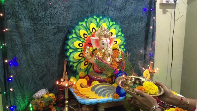 家Ganesh Puja Aarti之前住的家视频素材