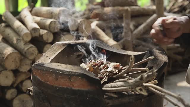 柴火，火焰，乡巴佬视频素材