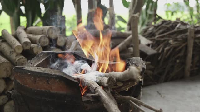 柴火，火焰，乡巴佬视频下载