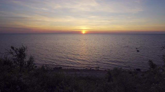 风景日落海滩上的海浪视频素材