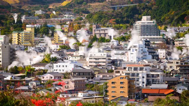 别府，日本城市景观，温泉浴场。视频素材