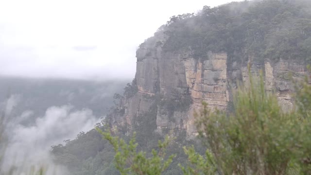 山上的无人机录像视频素材