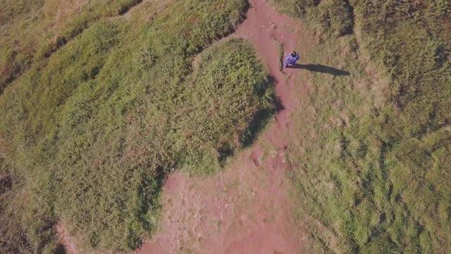 西班牙博鳌的悬崖和海景无人机拍摄视频素材