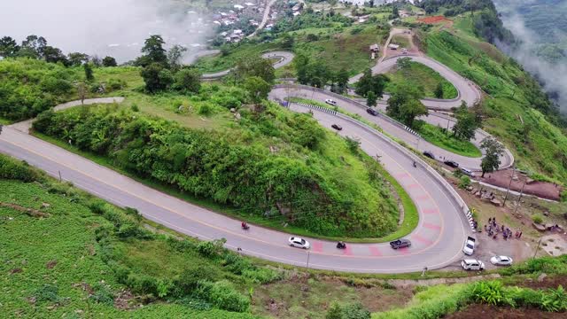 无人机:空中公路之旅视频下载