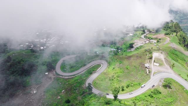 无人机:空中公路之旅视频下载