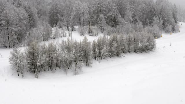 滑雪区下雪视频素材