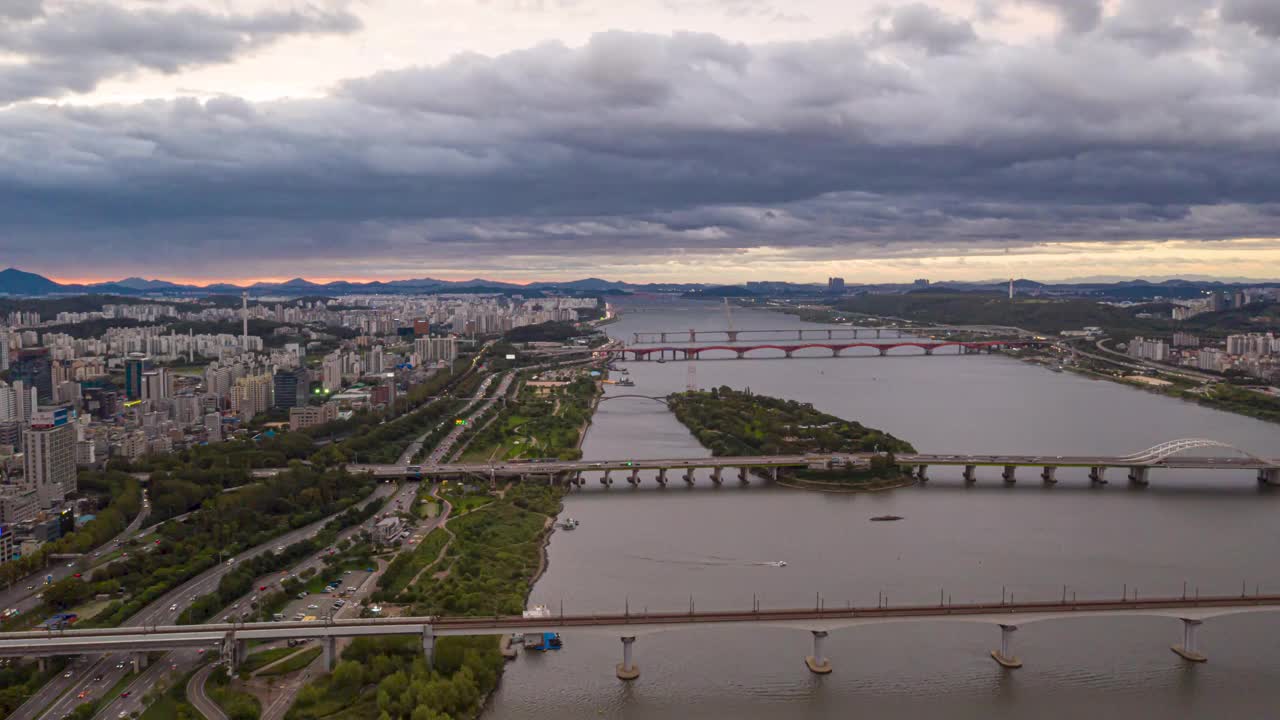 韩国首尔，汉江/永登浦区和麻浦区市中心和大桥视频素材