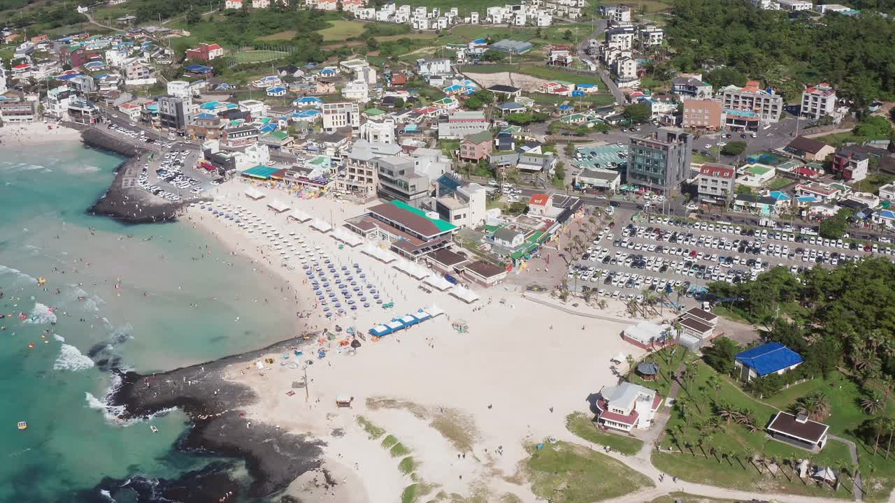 韩国济州岛，哈林县/济州岛西的惠普宰海滩视频素材