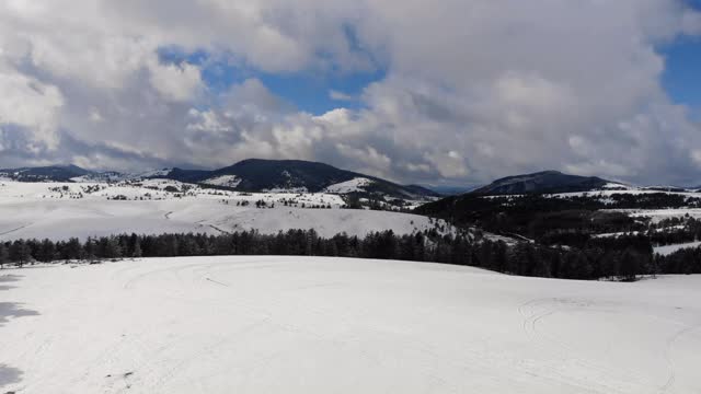 冬季山地景观视频素材