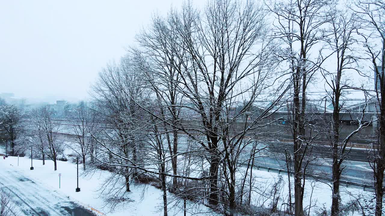 暴风雪在地铁视频素材