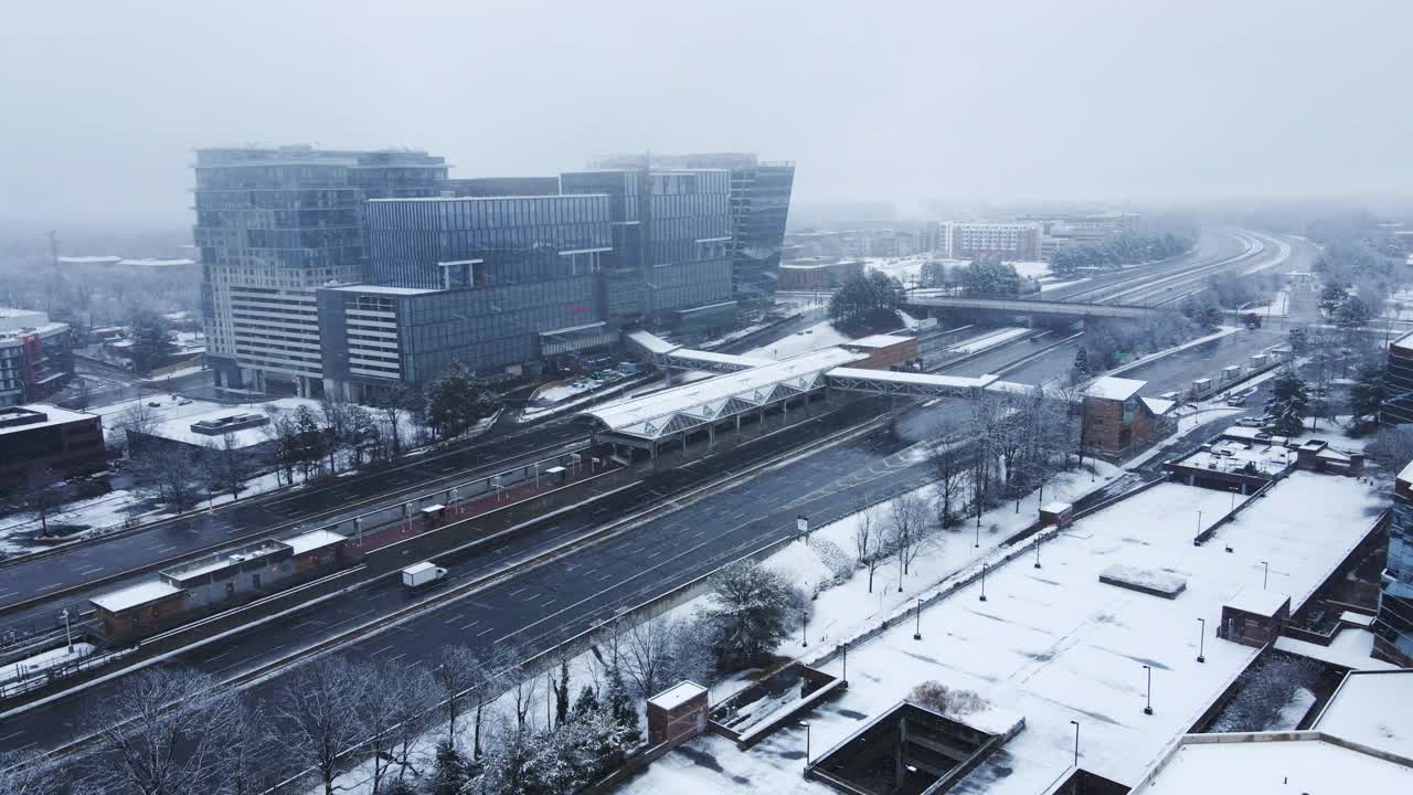 暴风雪在地铁视频素材