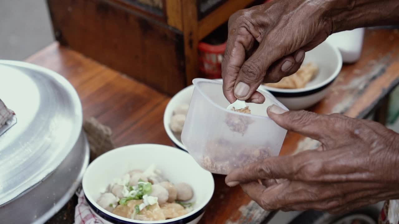 印尼肉丸是慢动作的视频素材