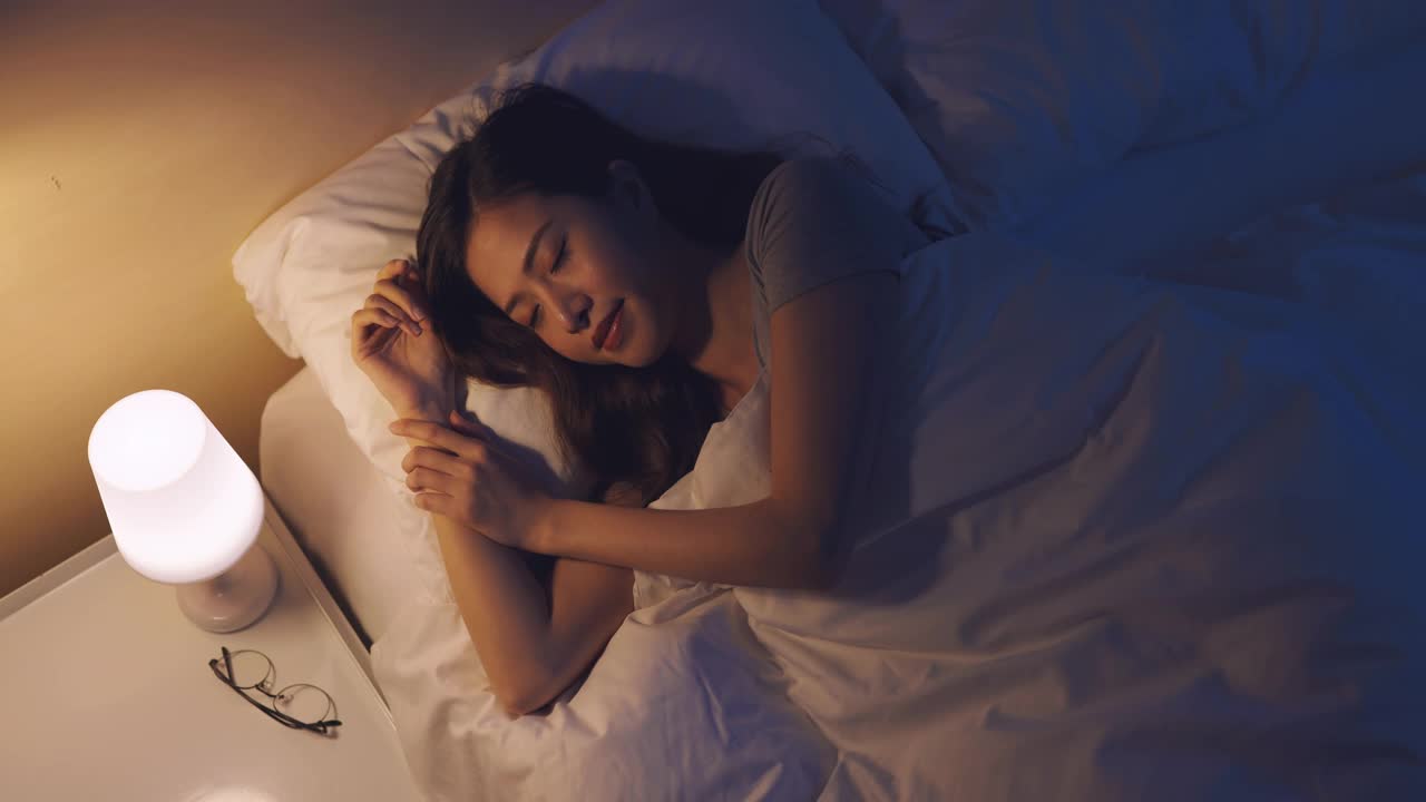 亚洲女性睡眠好视频素材