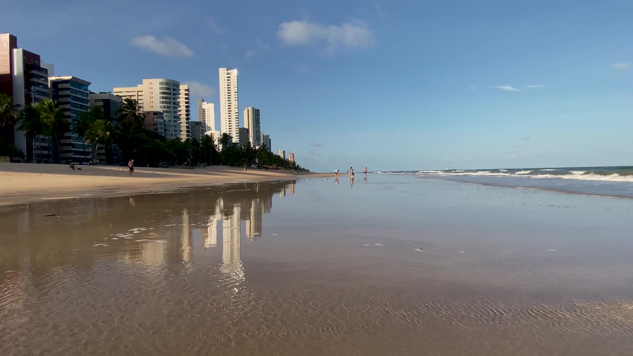 良好的海滩之旅视频素材