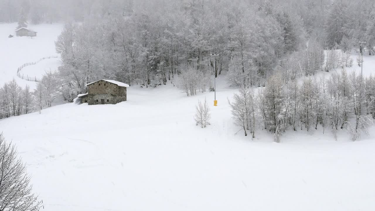 瓦尔泰利纳下大雪视频素材