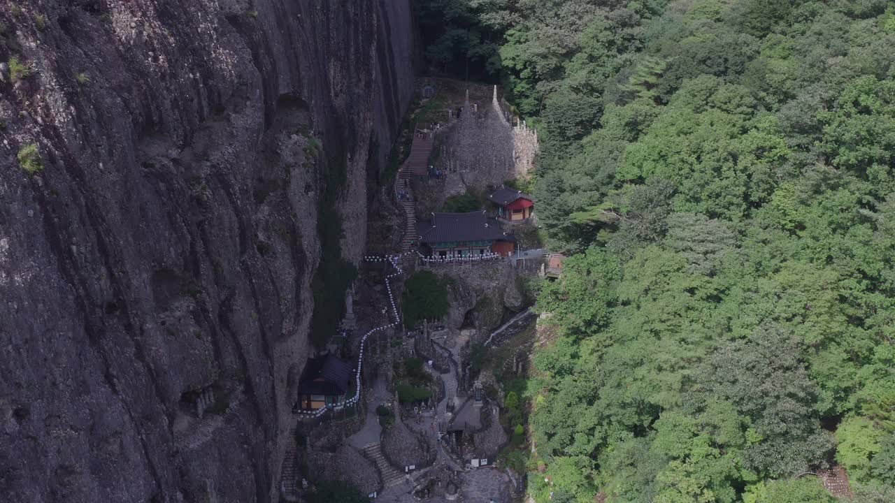 位于Maisan山/ jean -gun的Tapsa寺庙，全拉岛，韩国视频素材