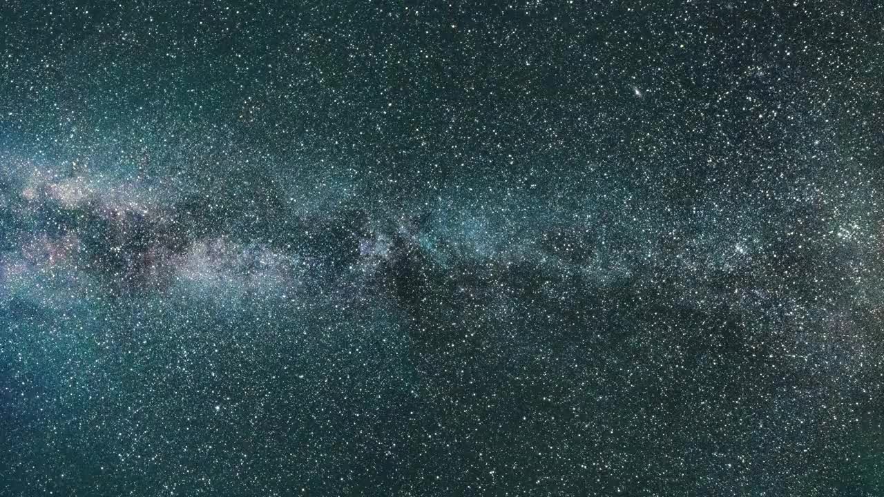 在深绿色的仙女座星系的星空中旅行。宇宙观和银河系。动画夜空背景视频素材