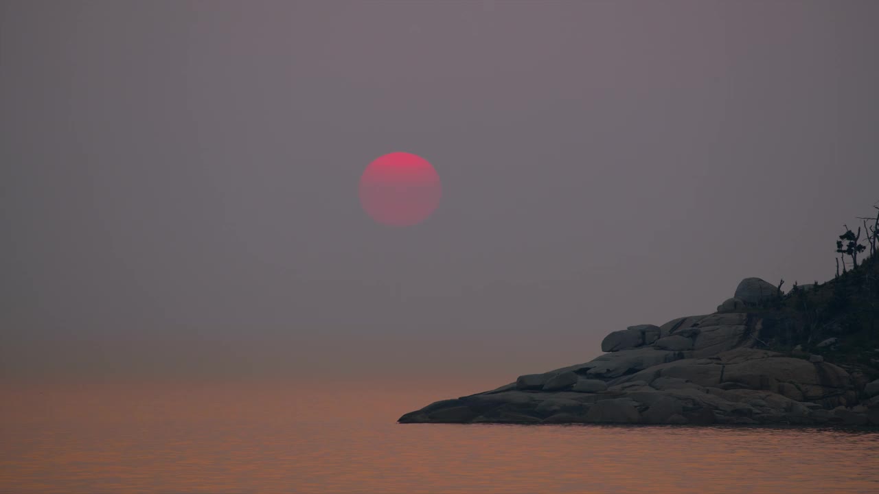 日出时分的柔道岛/江原道Sokcho-si，韩国视频素材