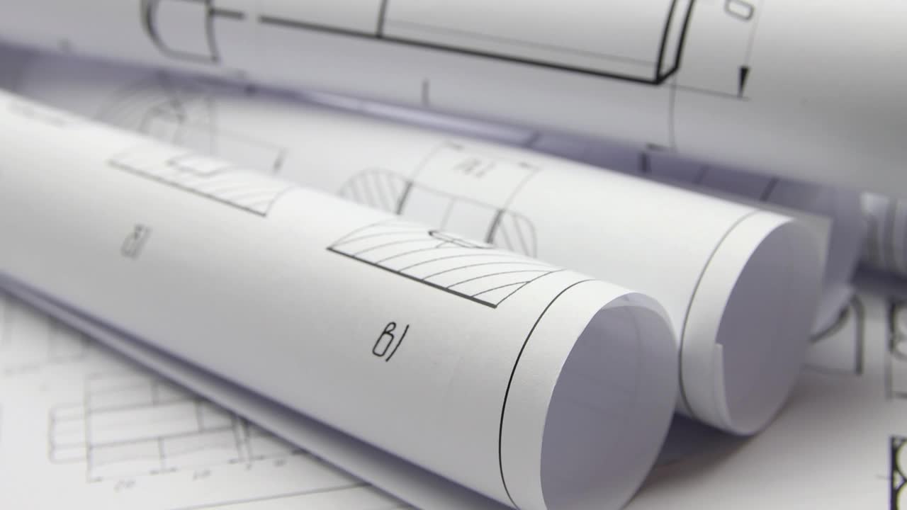 纸制五金工程图纸。设计工程师的项目。视频素材