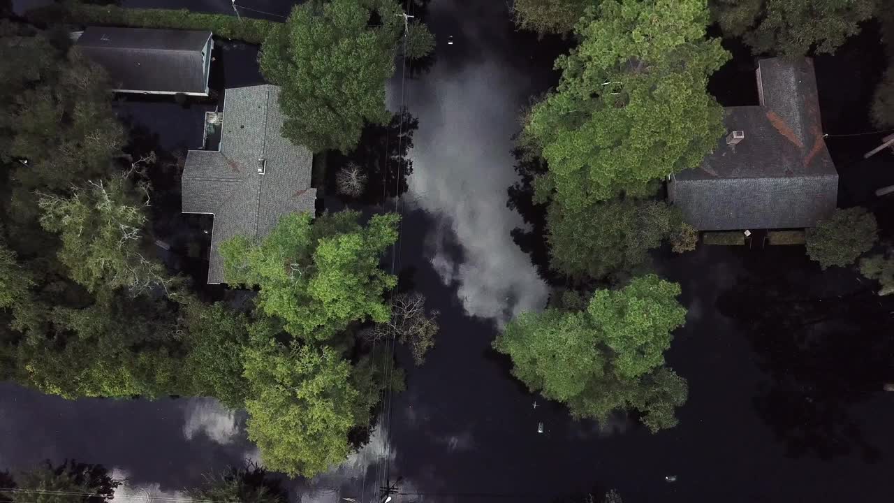 飓风风暴后的洪水破坏视频素材