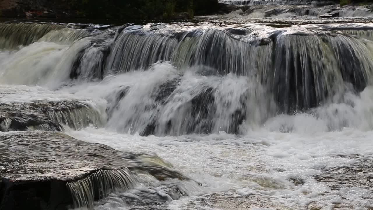 Bond Falls级联回路视频素材