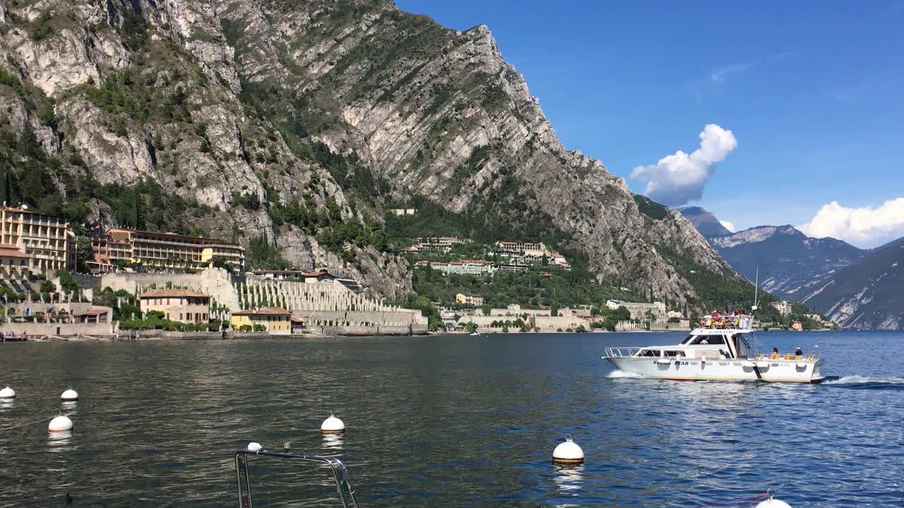 Limone sul Garda 在加尔达湖 - 意大利。视频下载