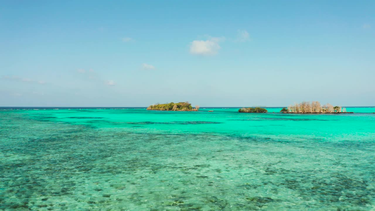 热带岛屿和珊瑚礁环礁。Balabac、菲律宾视频素材