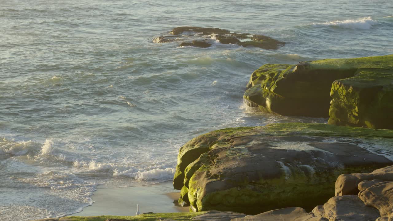 在温丹西溅起的浪花视频素材