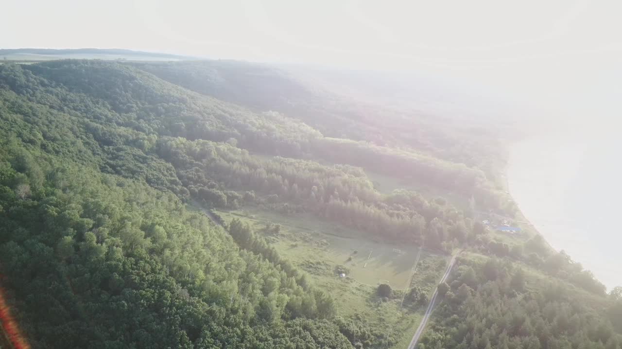 高山湖泊的航拍视频视频素材