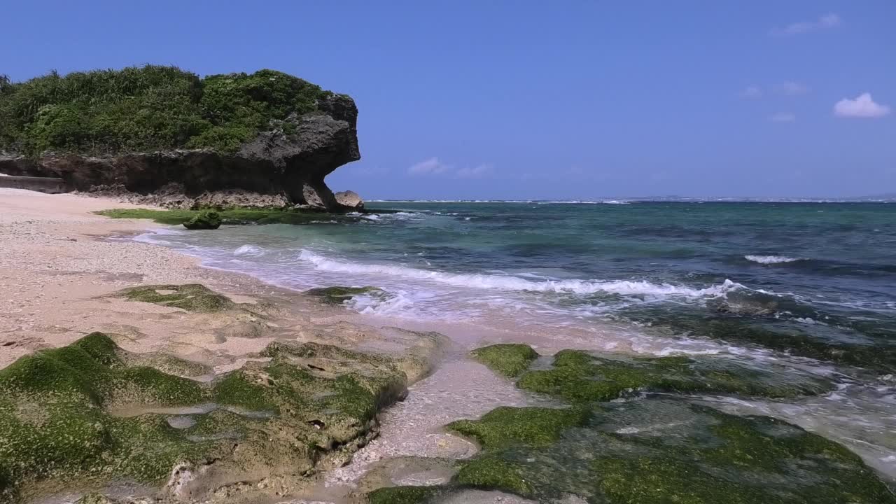 冲绳乌拉佐西海岸的风景视频素材