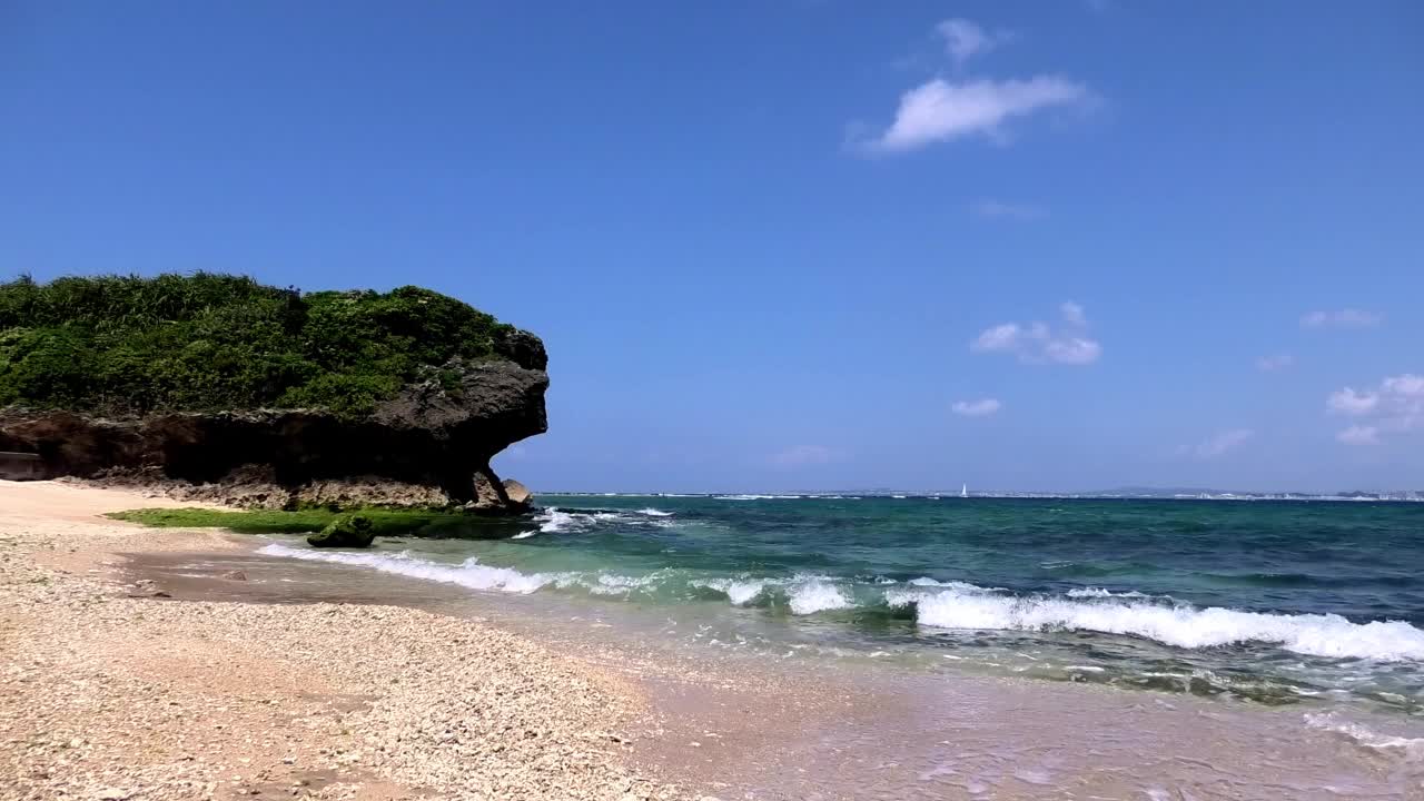 冲绳乌拉佐西海岸的风景视频素材