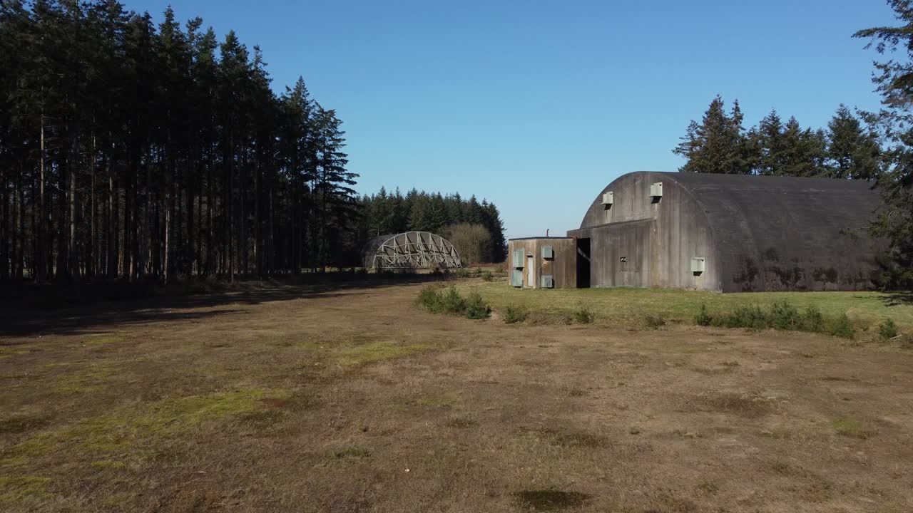 前荷兰Soesterberg空军基地的机库视频素材