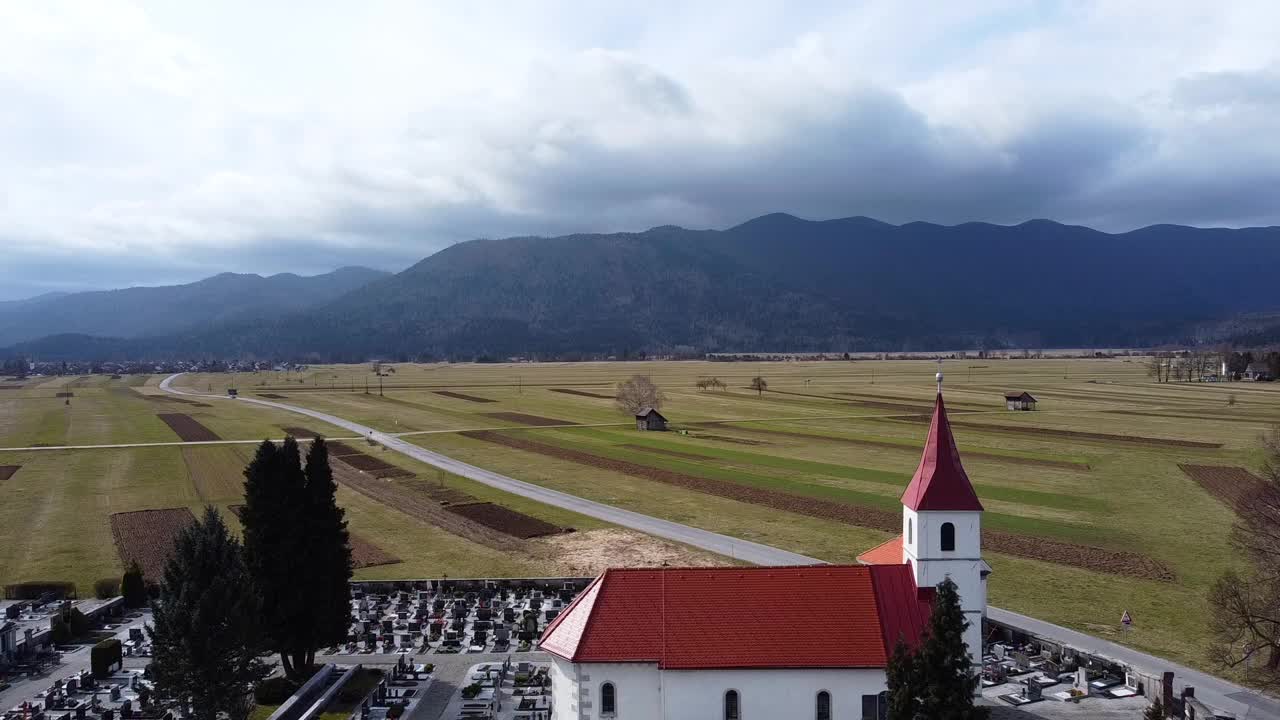 墓地鸟瞰图视频素材