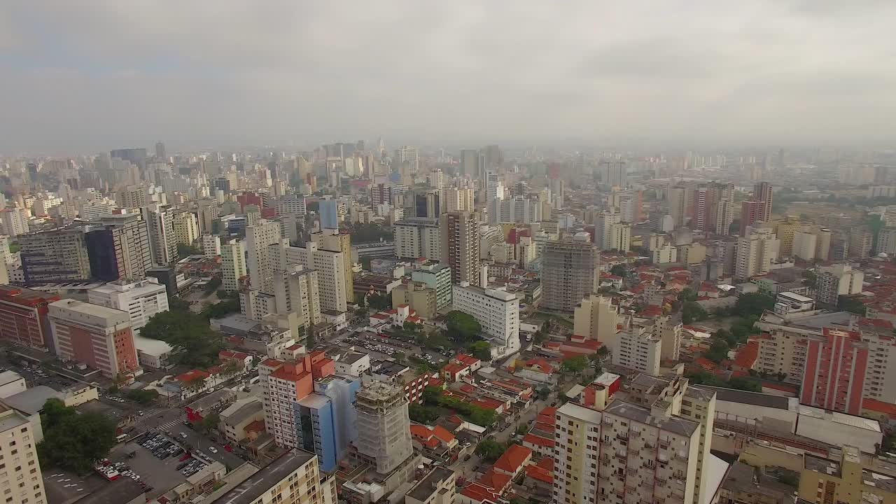 圣保罗-巴西空中城市视图。视频下载