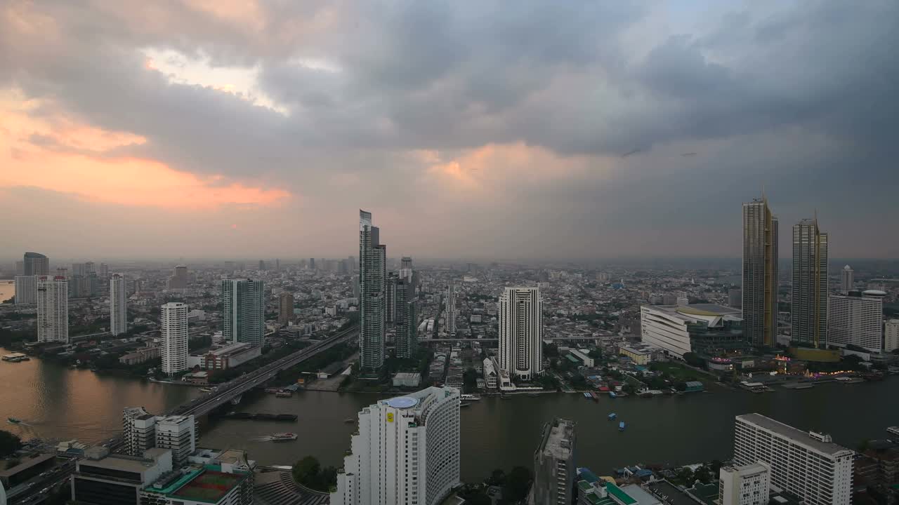 曼谷日落时的鸟瞰图视频素材