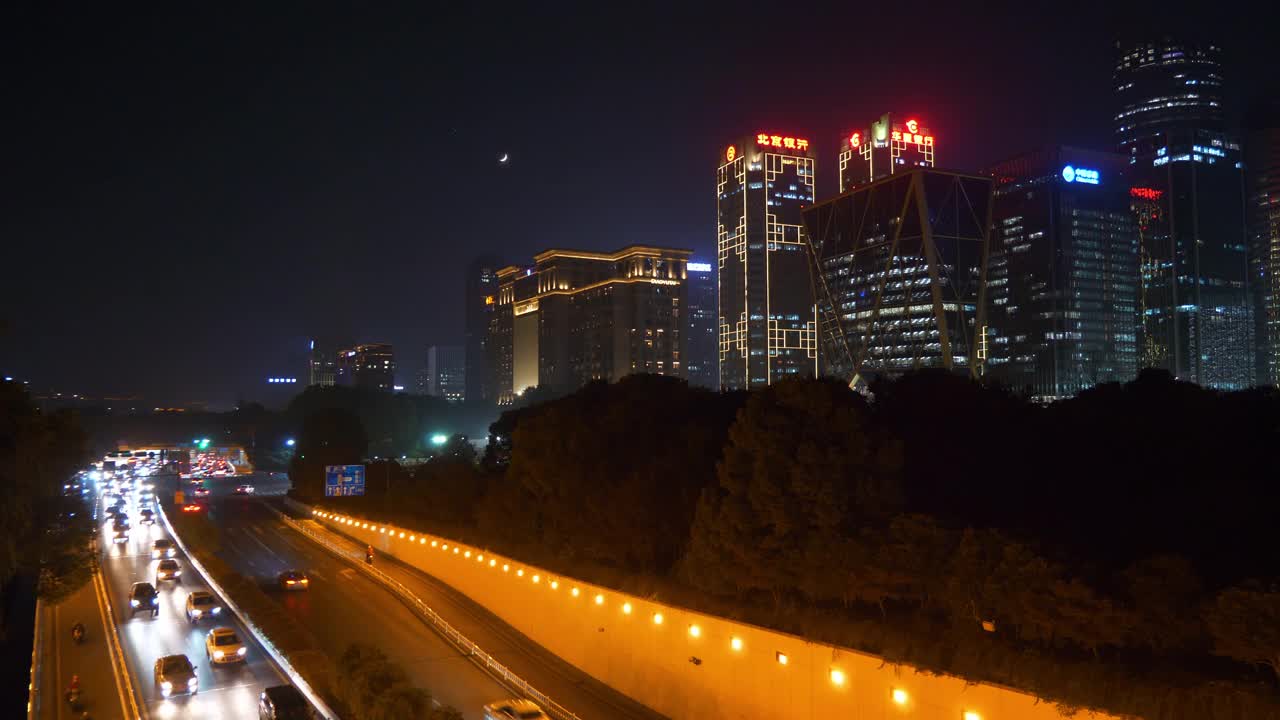 杭州市中心城区夜景时间灯火通明，交通街道湾路全景4k中国视频素材