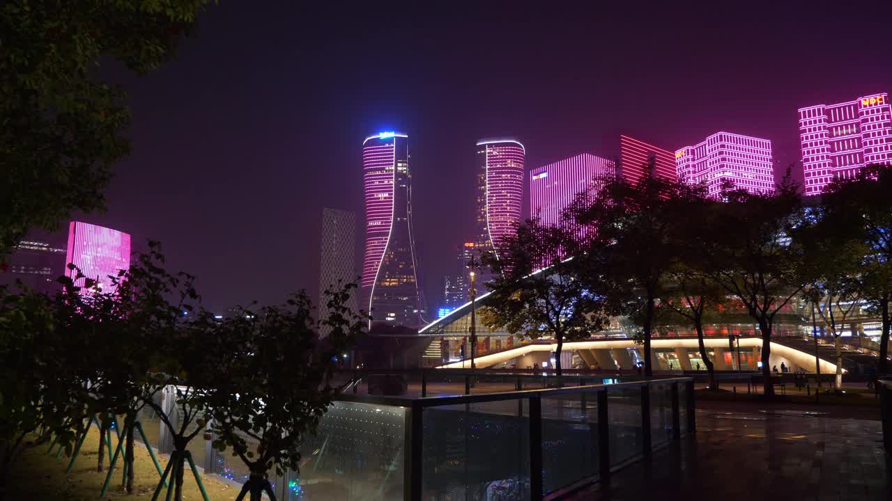 杭州市市中心夜景照明著名的大剧院公园广场全景4k中国视频素材