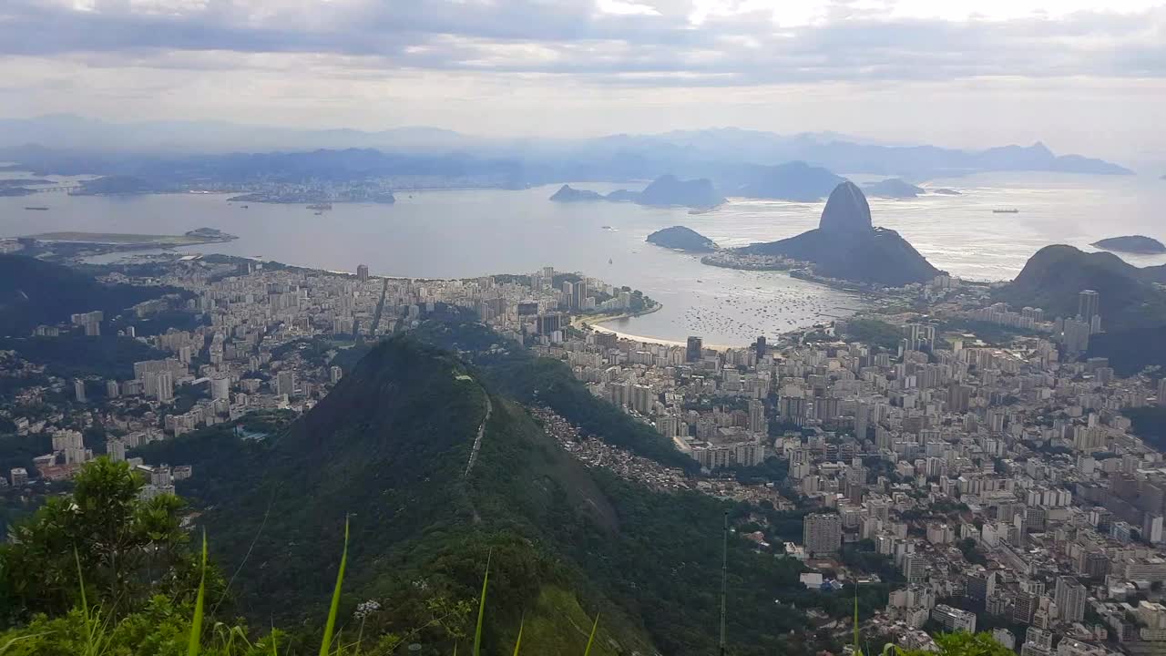 里约热内卢和糖面包，巴西的全景。视频素材