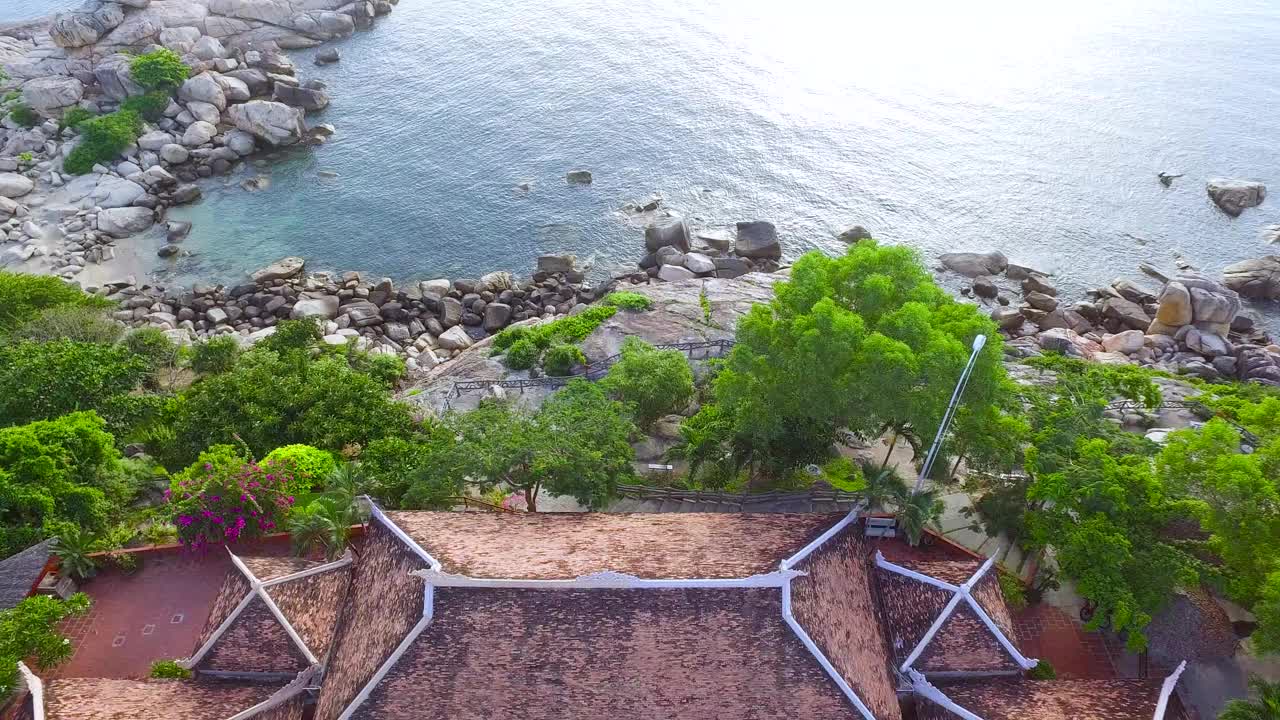 芽庄冲岩，芽庄海滩，芽庄，金华，越南视频素材