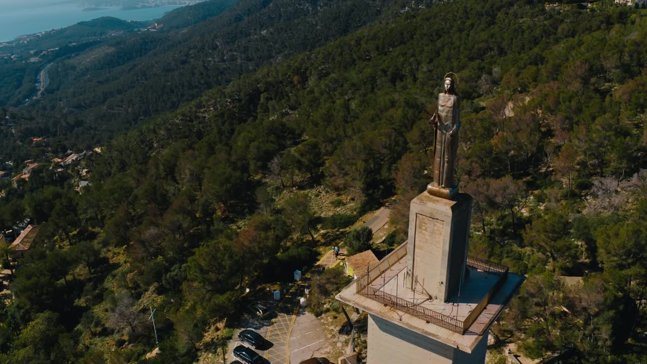 纳布尔格萨山，马略卡帕尔马，无人机城市景观鸟瞰图视频下载