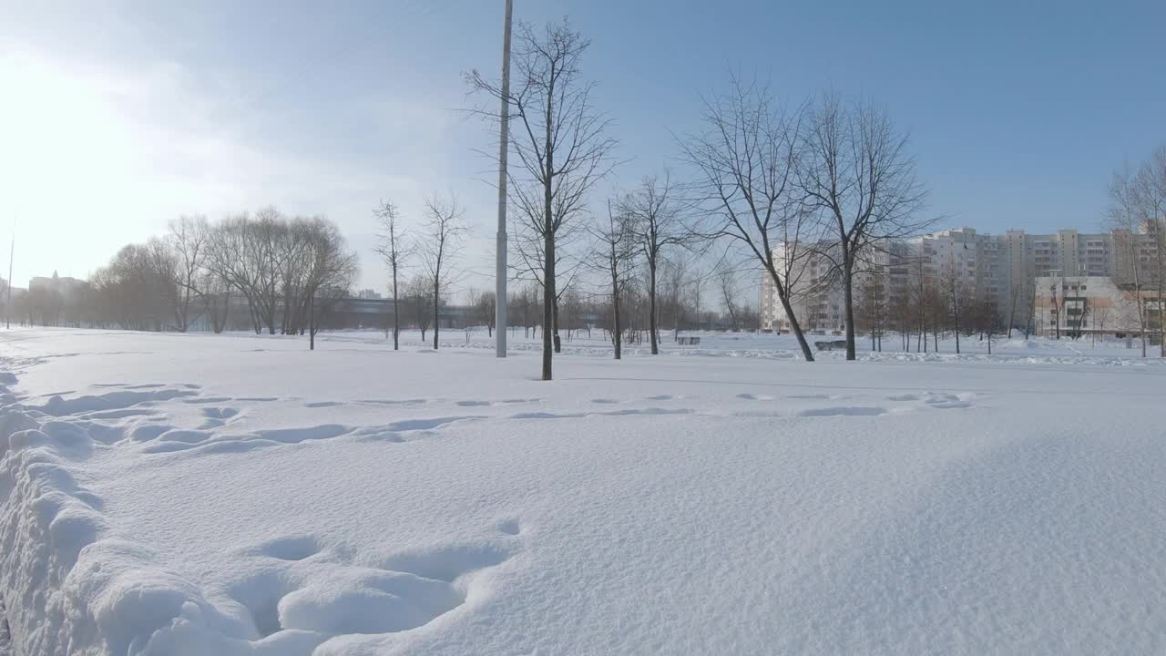 Yuzhnoye Butovo居民区下了一场又一场大雪视频素材