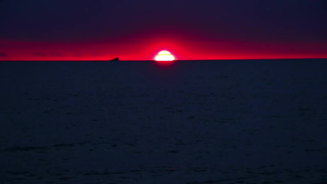 日落黑海，巴统地平线景观视频素材