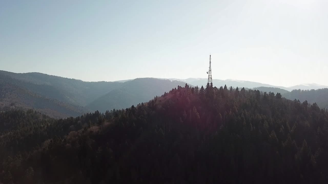 大自然在山中，风光秀丽，山清水秀scenerу。视频素材