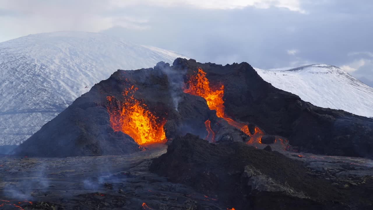 冰岛Fagradalsfjall火山爆发视频下载